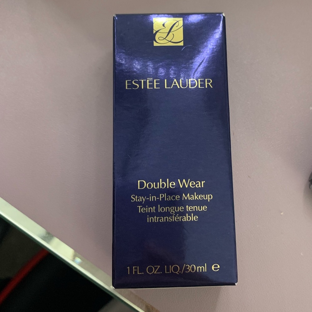 Estée Lauder Double Wear Foundation